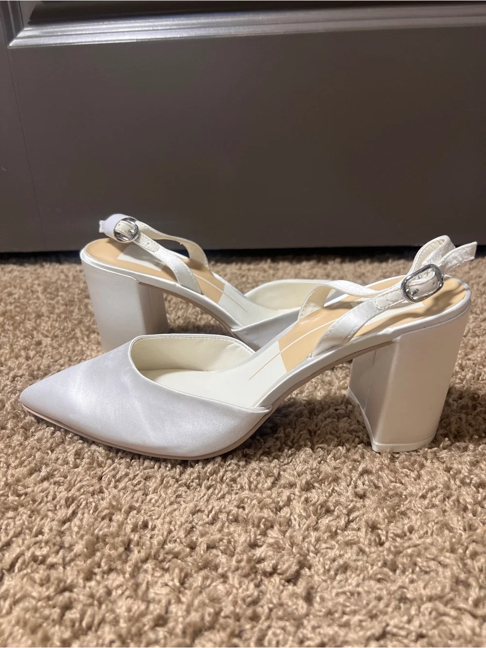 Dolce Vita Carel True White Satin Slingback High Heels, Size 7 - Picture 6 of 12